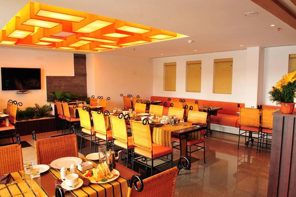 Copper Folia Hotell Kozhikode Exteriör bild