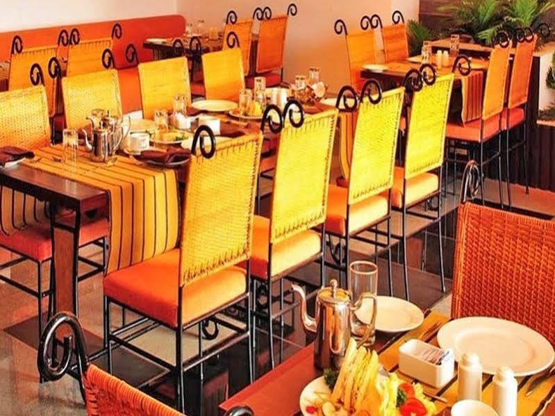 Copper Folia Hotell Kozhikode Exteriör bild