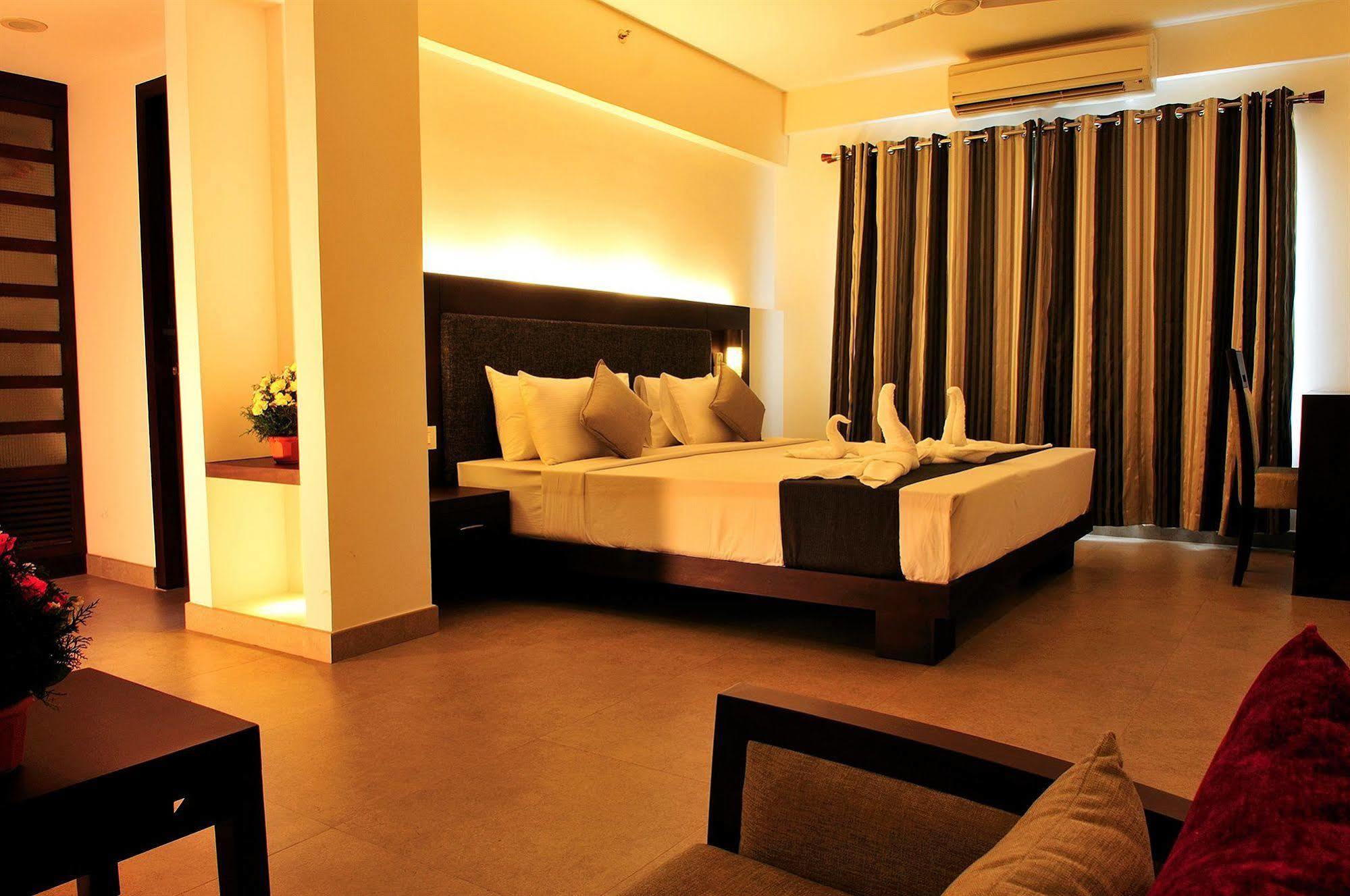 Copper Folia Hotell Kozhikode Exteriör bild